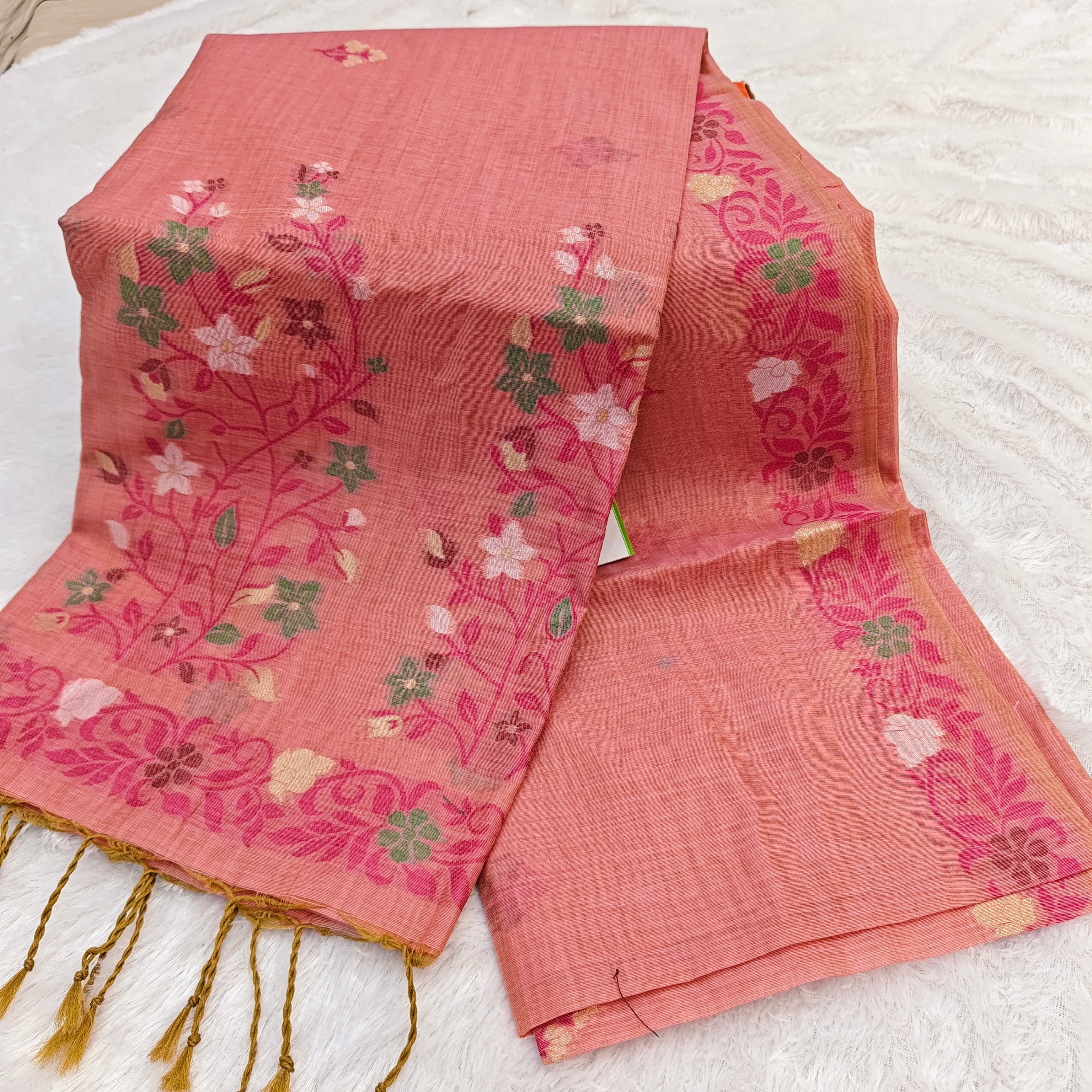 Pure Cotton Sarees: The Floral Pallu Collection Only 999
