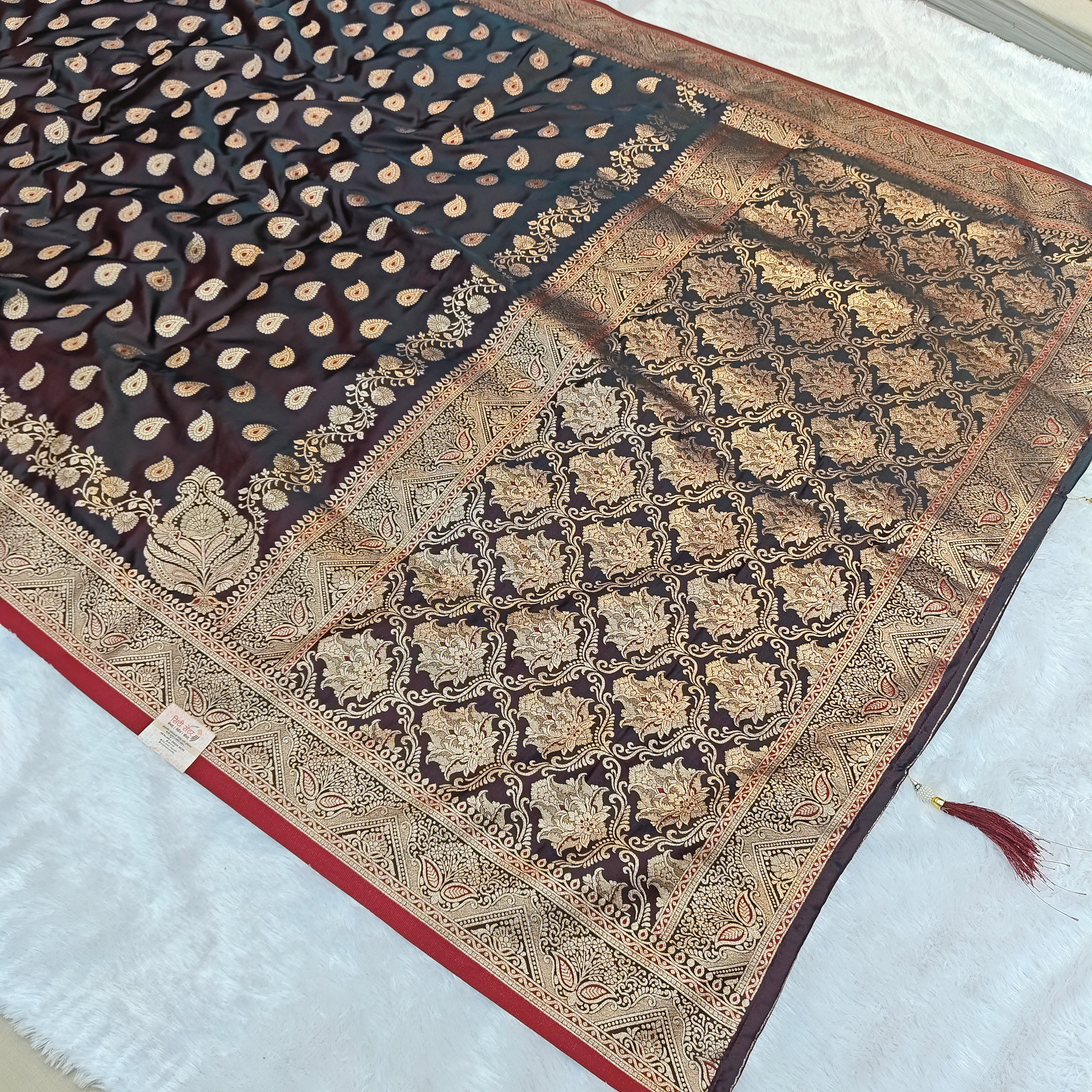 Redefine Grandeur with our Exquisite Shalu Sarees