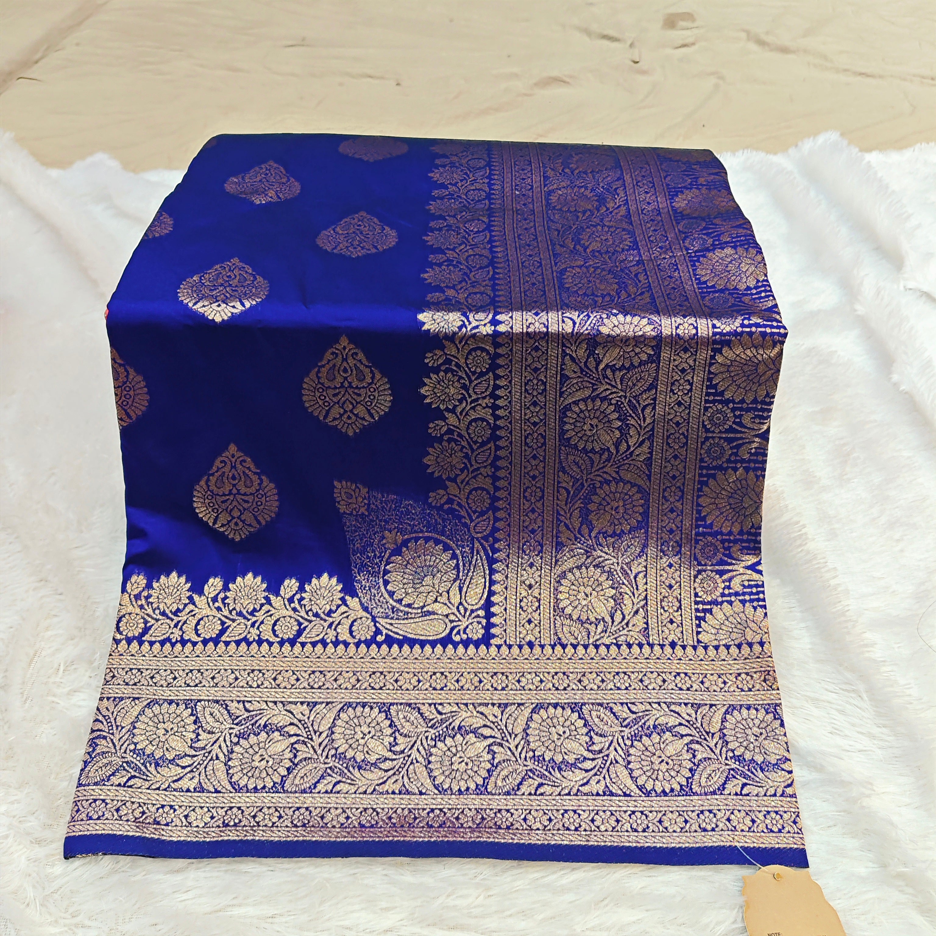 Premium Katpadar Saree: Traditional Elegance at an Unbeatable Price 499