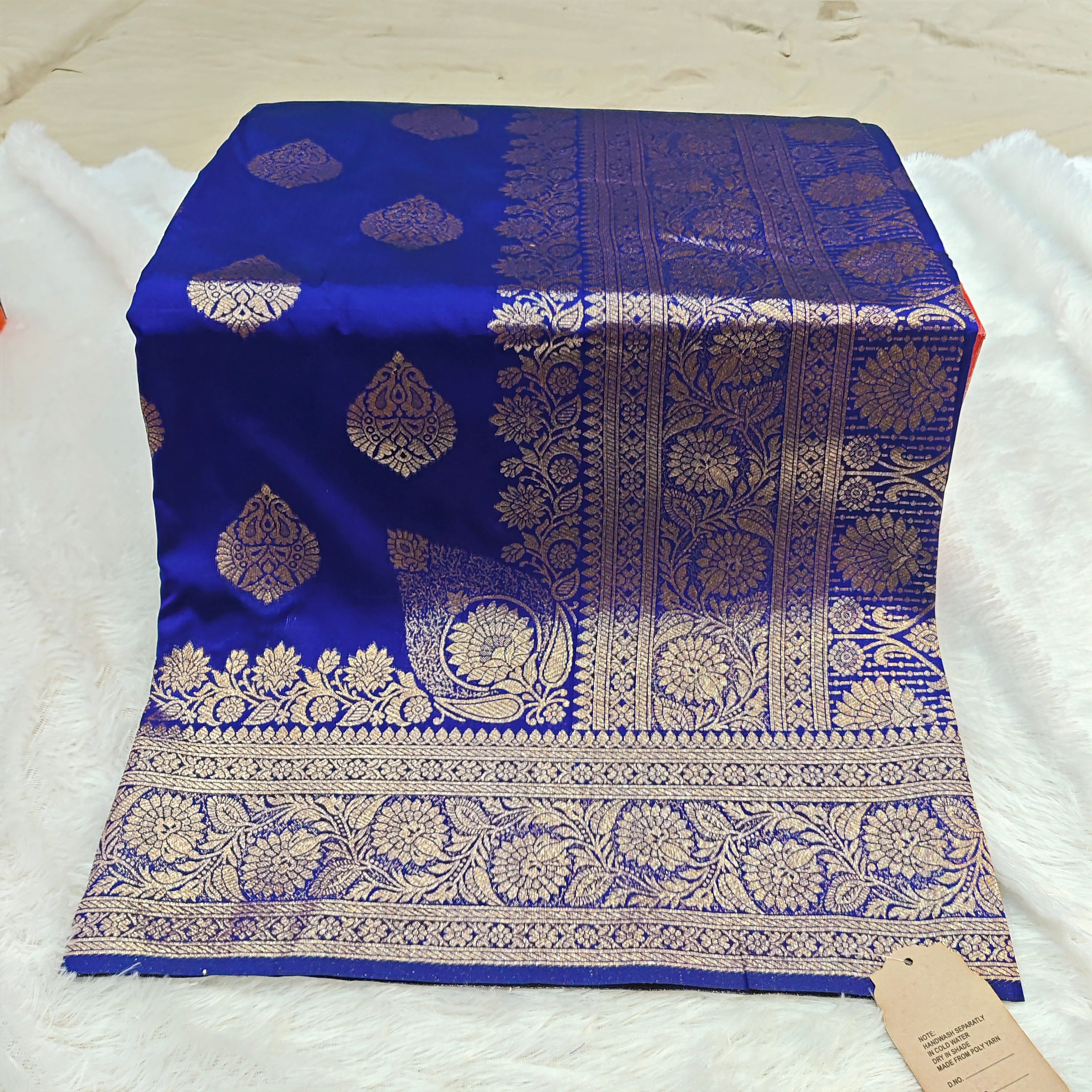Premium Katpadar Saree: Traditional Elegance at an Unbeatable Price 499