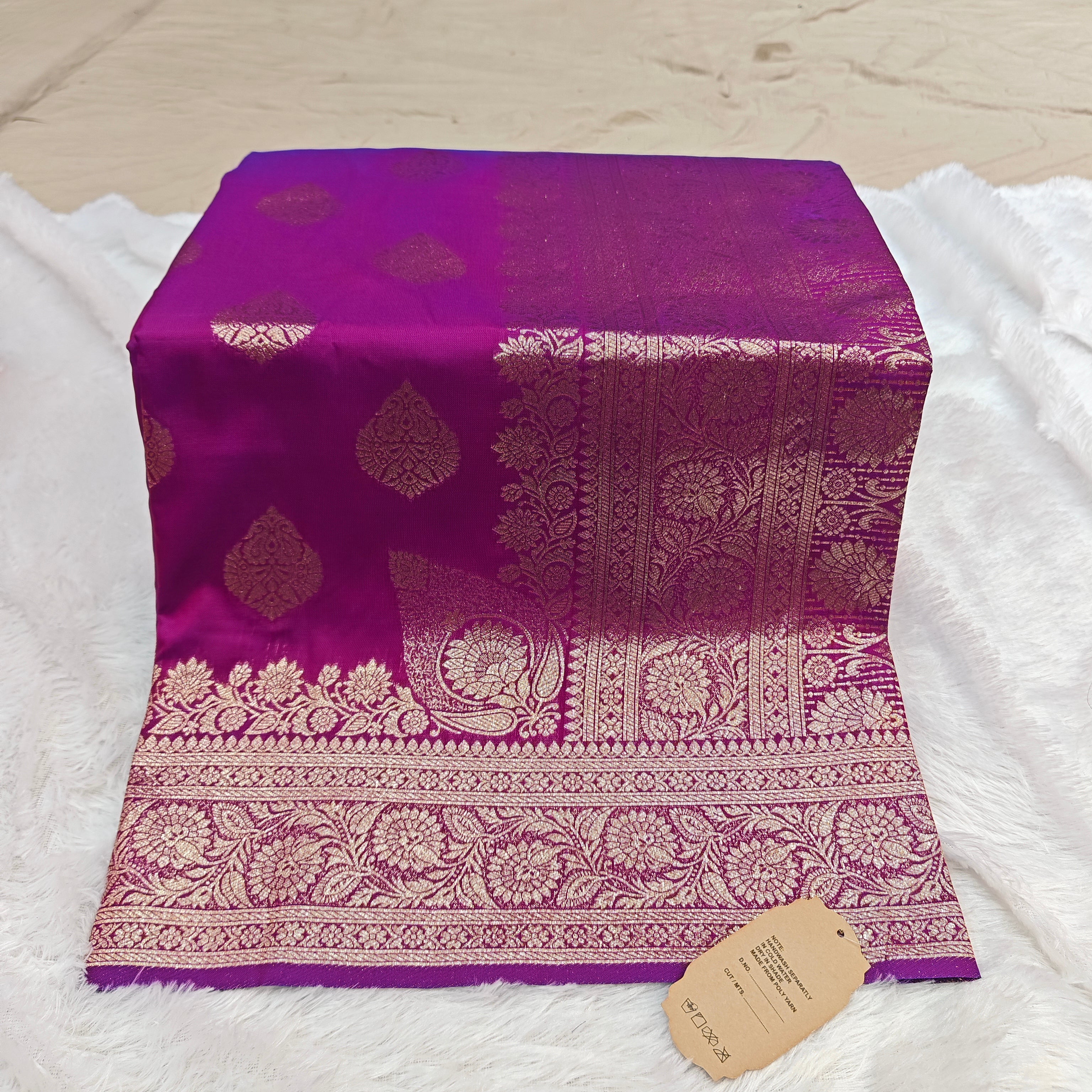 Premium Katpadar Saree: Traditional Elegance at an Unbeatable Price 499