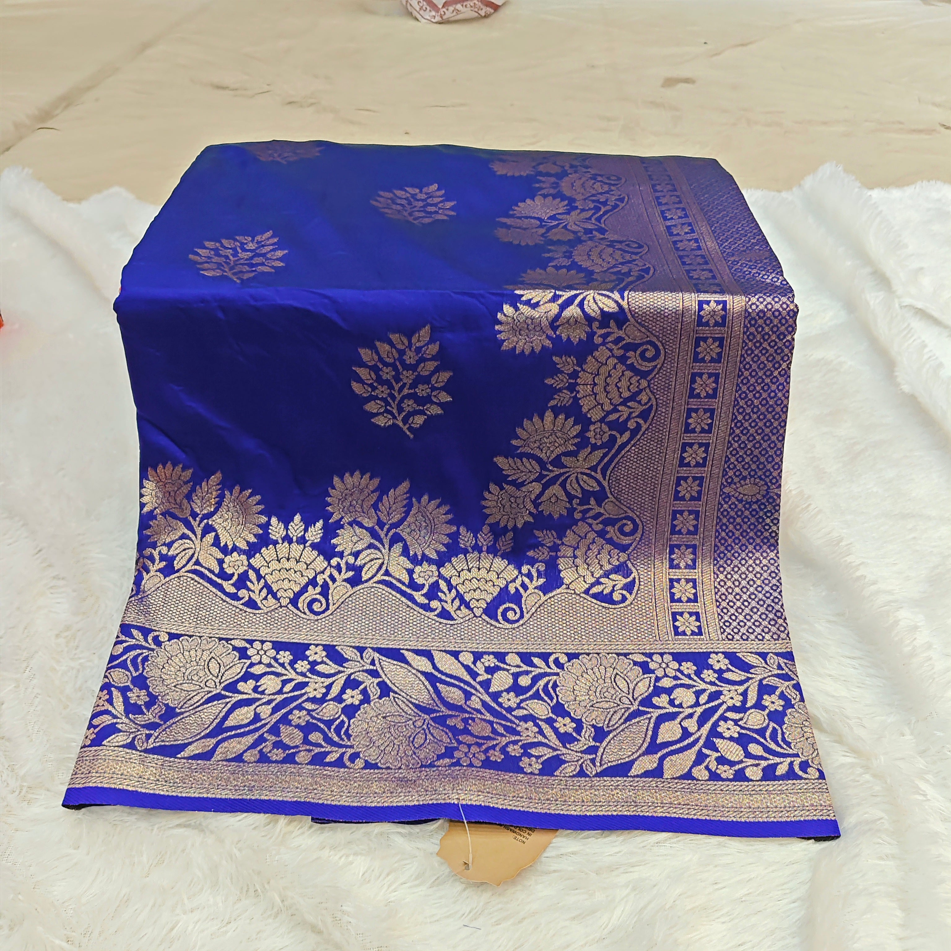 Exclusive Silk Katpadar Saree: Full Gold Jari & All-Over Butti Edition