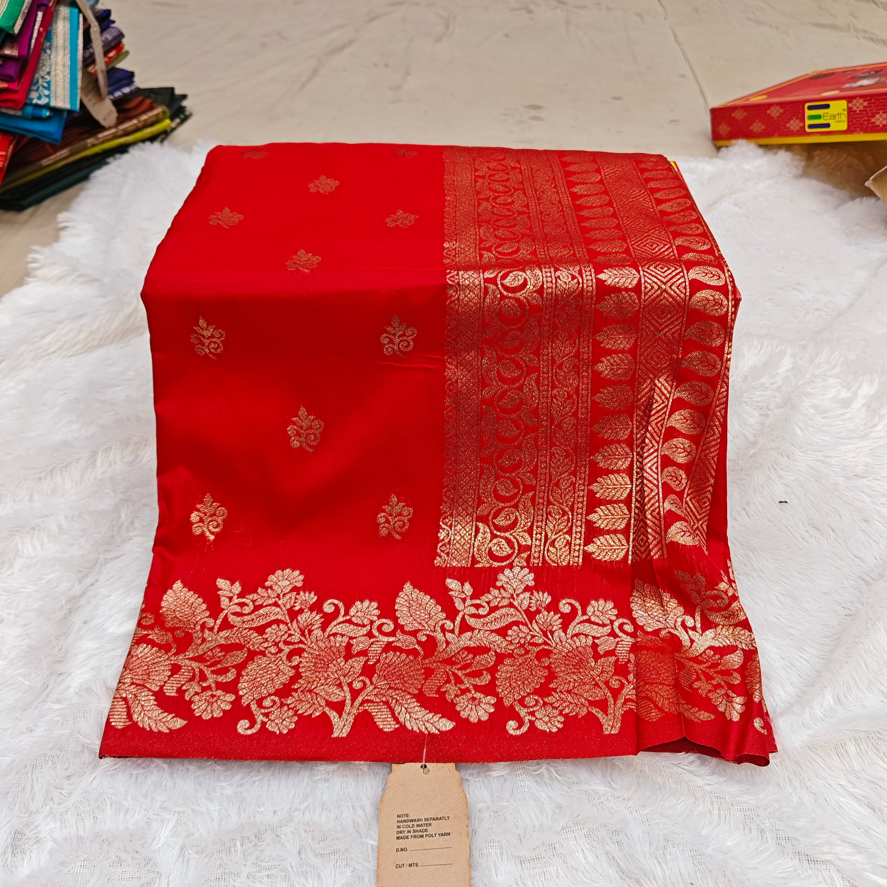 Exclusive Silk Katpadar Saree: Full Gold Jari & All-Over Butti Edition