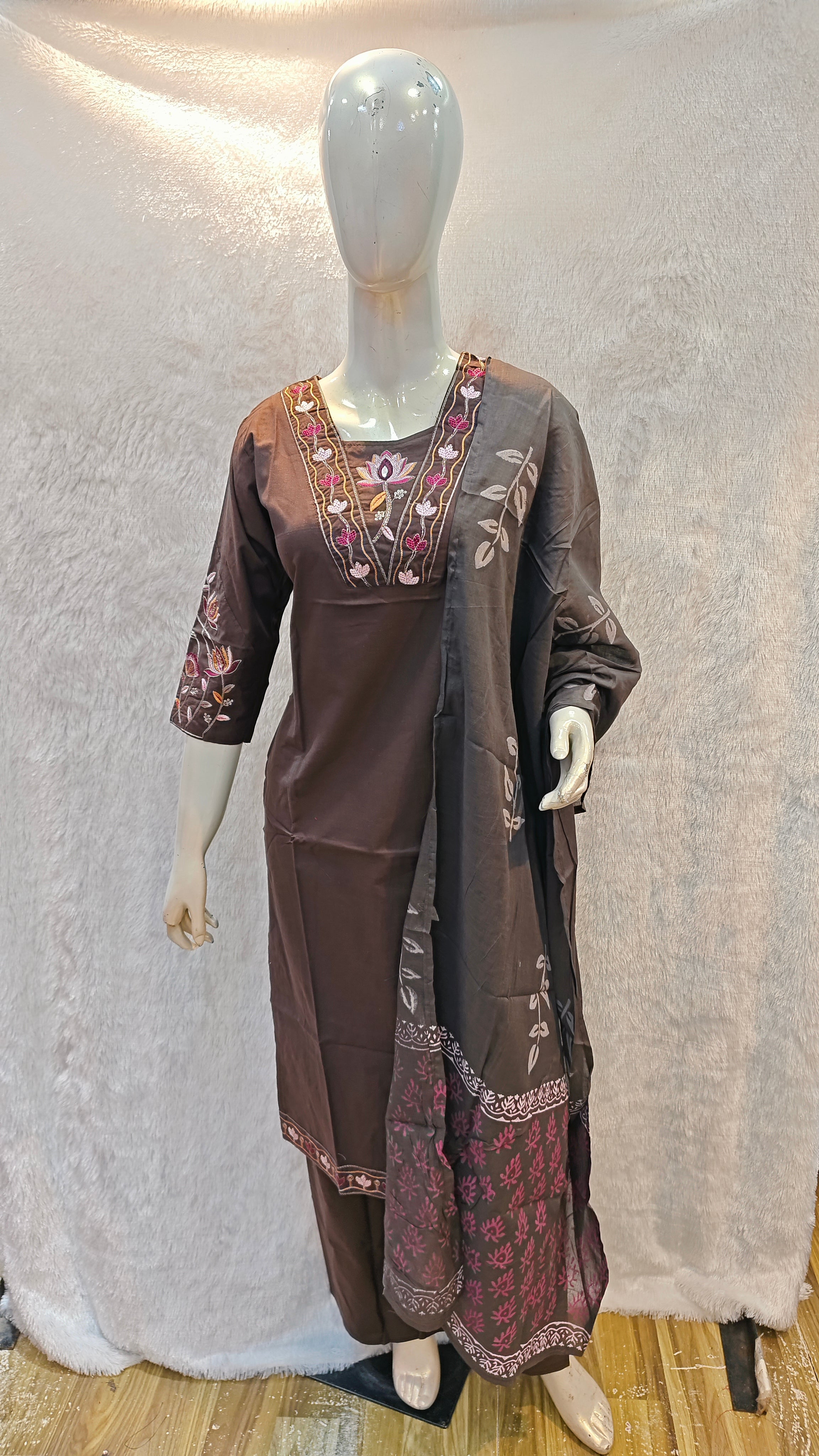 Pure Dabu Cotton Kurti Set Only 999