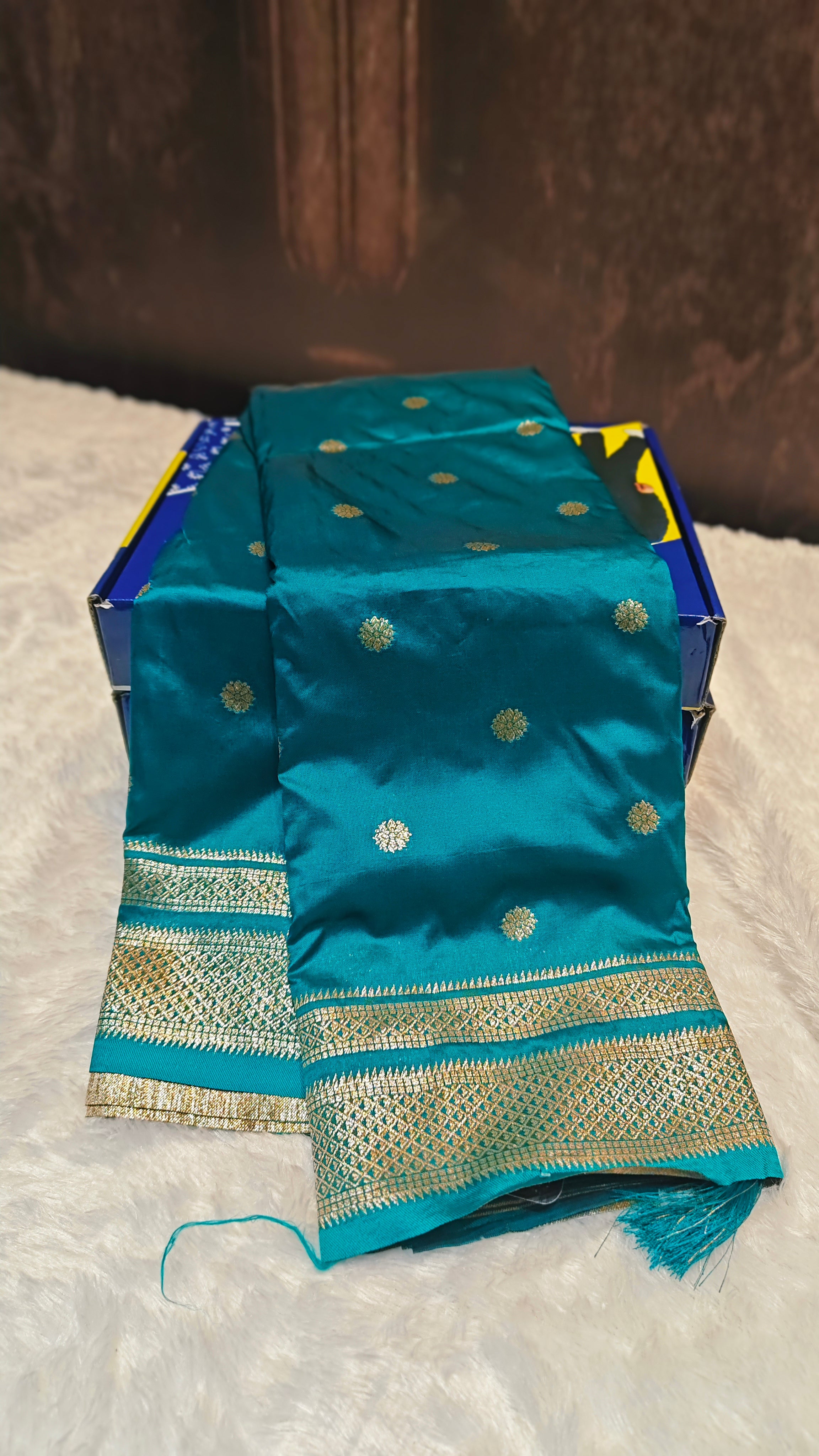 The Epitome of Tradition: Premium 2(Fidder) Katpadar Saree Collection
