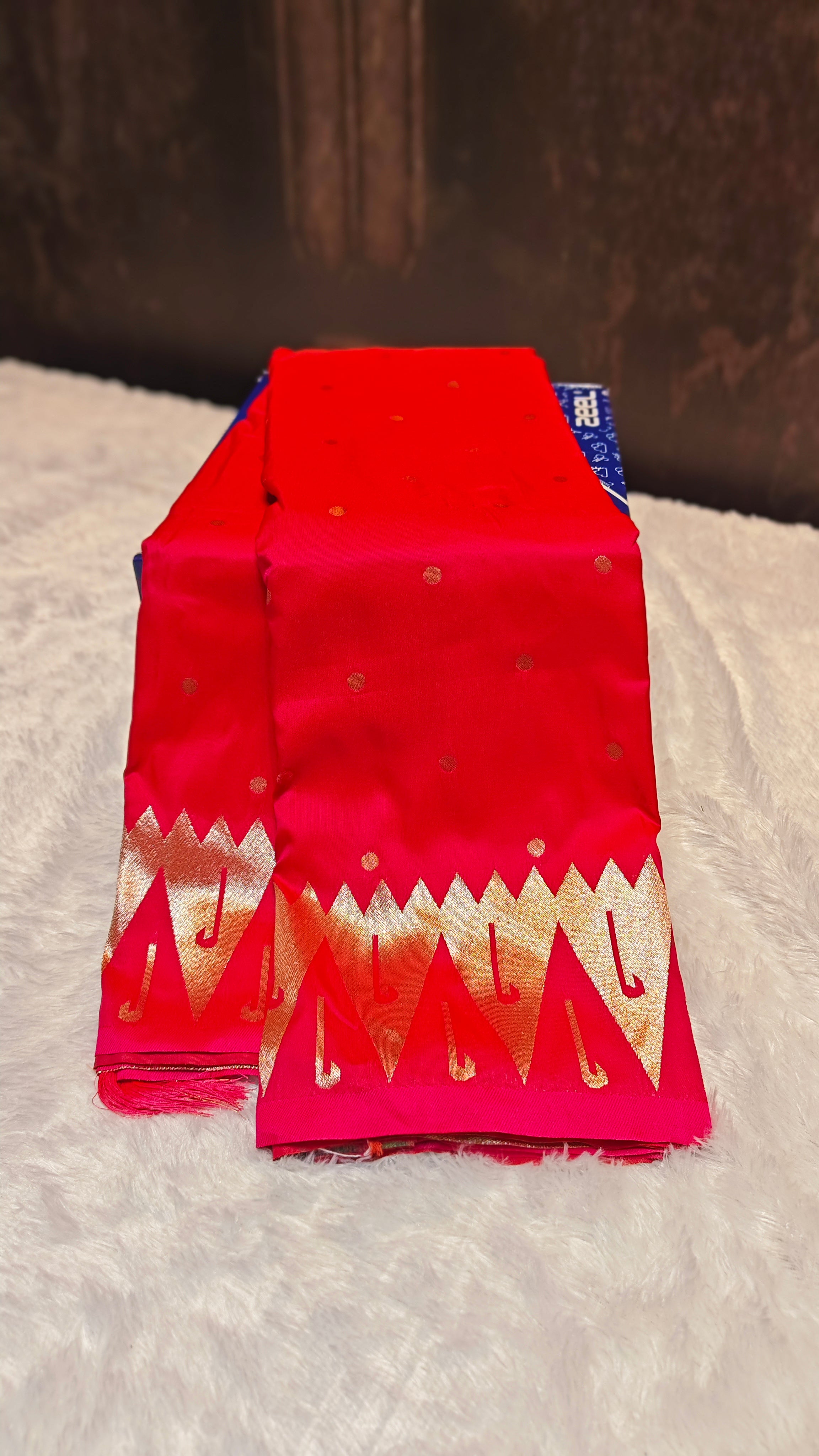 The Epitome of Royal Grace: Premium 2-Fidder Silk Saree