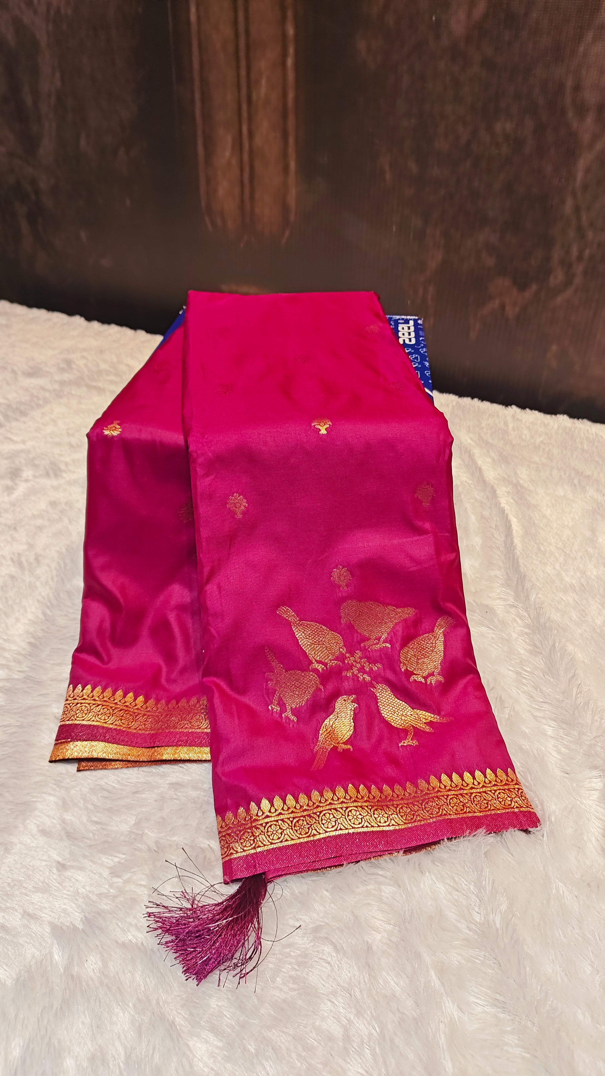 The Epitome of Royal Grace: Premium 2-Fidder Silk Saree