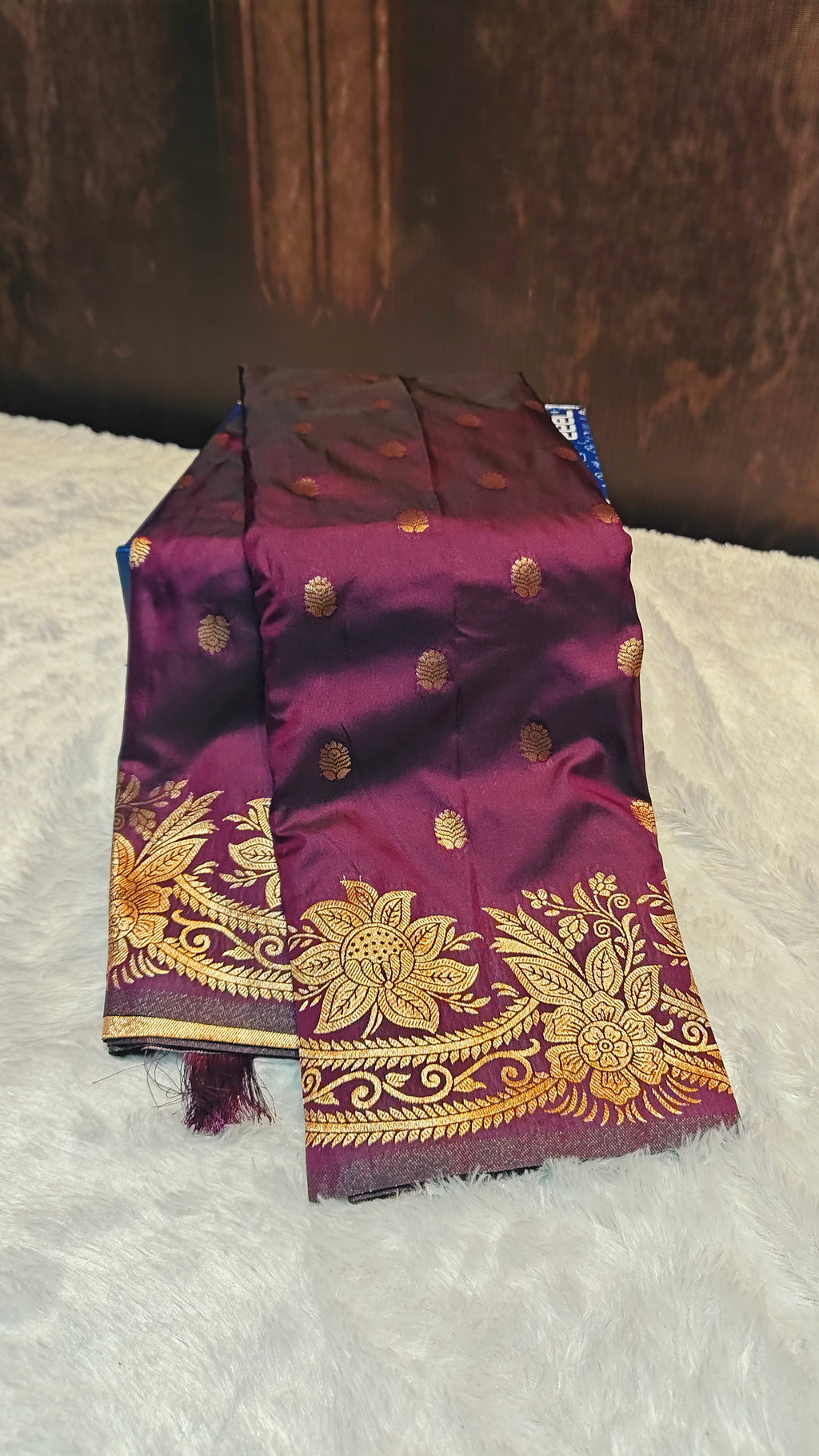 The Epitome of Royal Grace: Premium 2-Fidder Silk Saree