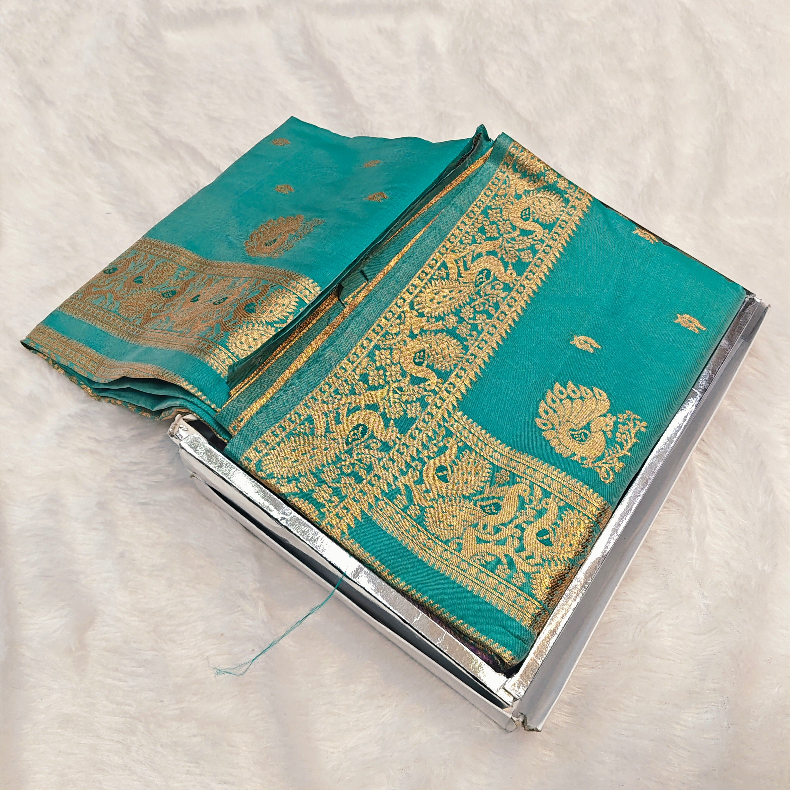 Exquisite Dual-Tone Premium Peshwai Silk Saree 1013