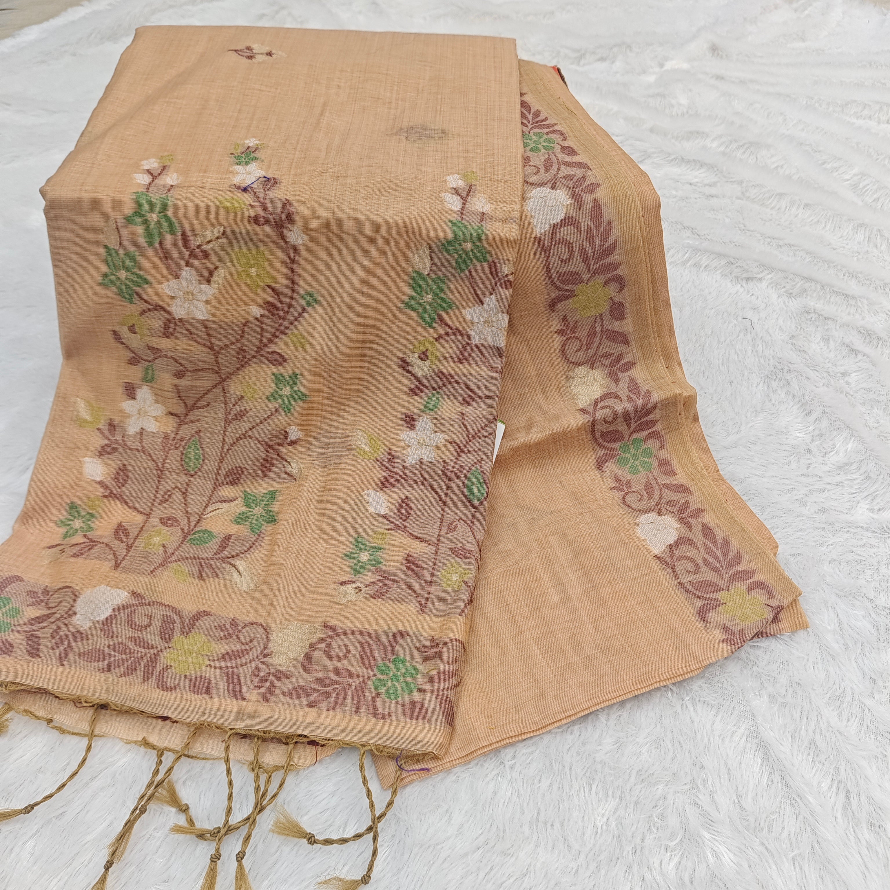 Pure Cotton Sarees: The Floral Pallu Collection Only 999